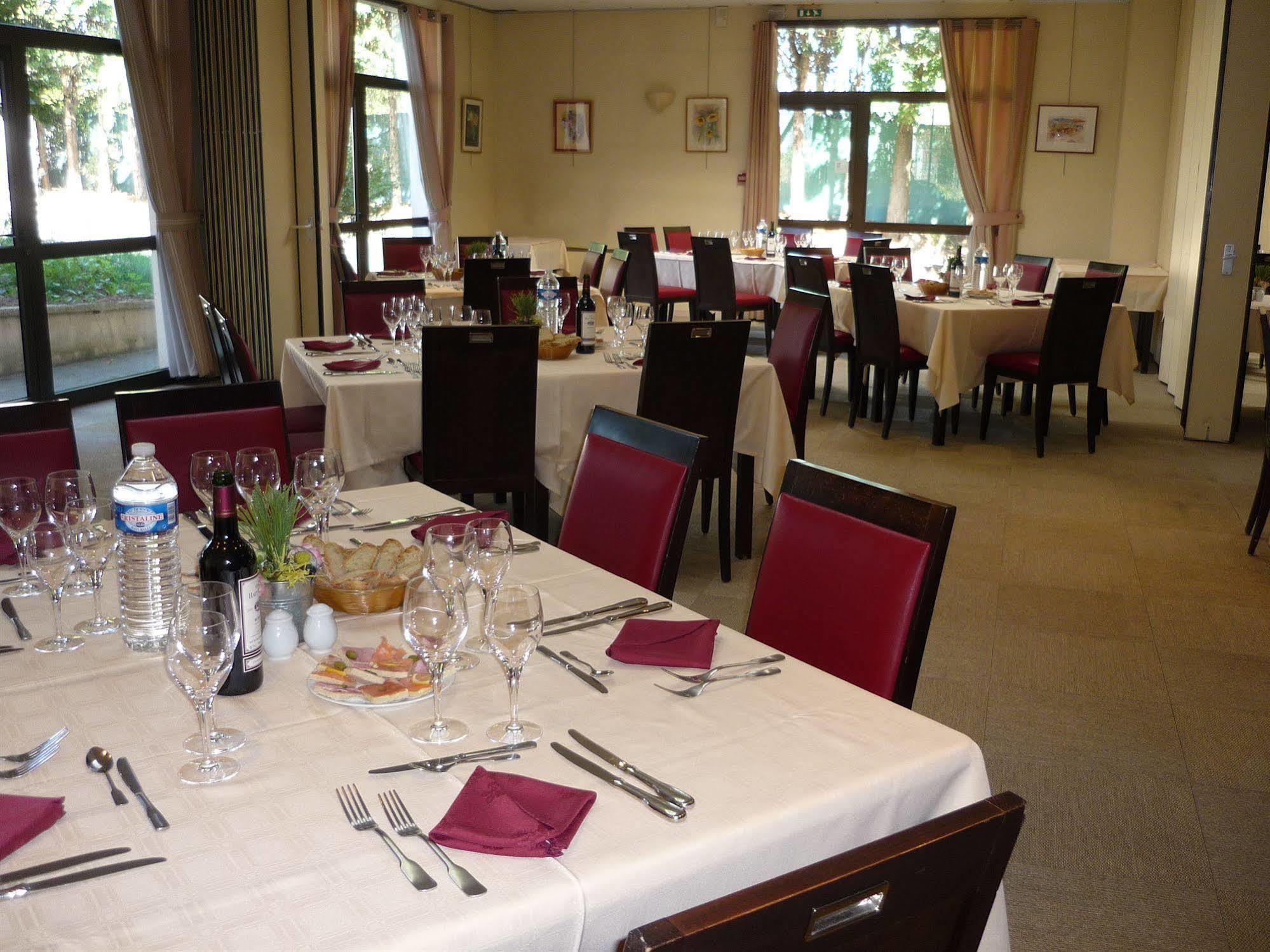 Logis Hotel Noemys Brive - Restaurant Le Teinchurier Dış mekan fotoğraf